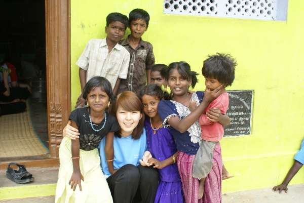 남인도의 시골 티피파캄 마을 아이들