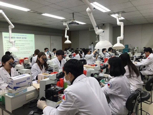 한국보건복지인력개발원이 실시한 한국건강관리협회 기생충전문교육과정 현장