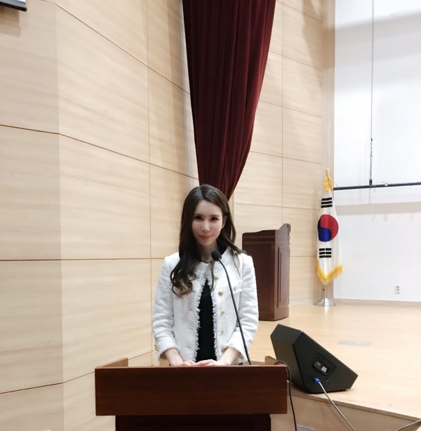 ‘제26회 국회의장상 2019 전국예술대회’ MC를 맡은 패션모델 최종문