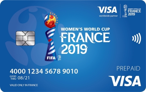 2019 프랑스 여자 월드컵 축구의 모든 공식 장소에 마련된 비자 소비자 부스에서 대회 기념 비자 선불카드 및 결제 가능 팔찌를 판매한다
