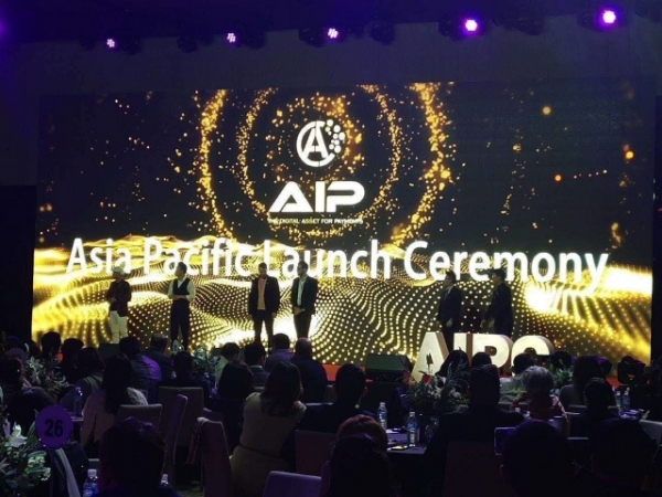 AIP International Investment Institution은 4월 28일 제주신화월드 호텔 랜딩홀에서 열린 행사에서 토큰 발행을 시작했다