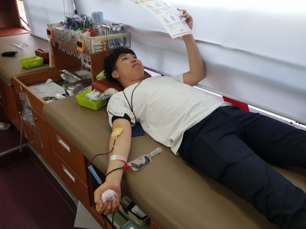 한국보건복지인력개발원이 사랑의 헌혈행사를 실시했다