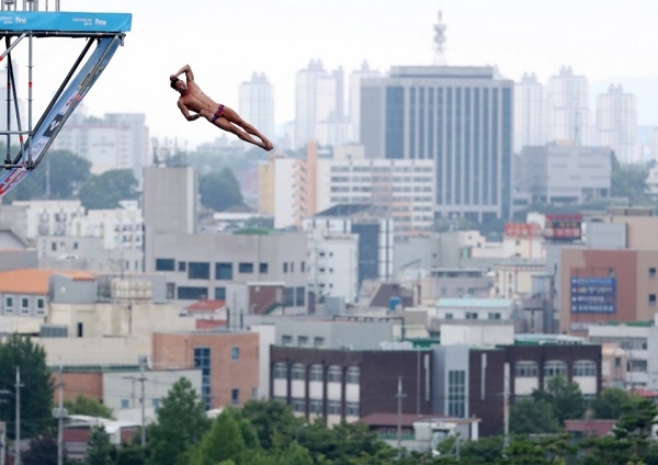 광주세계수영선수권대회 최고 인기종목인 '하이다이빙' 경기가 22일 오전 조선대학교 하이다이빙 경기장에서 펼쳐졌다. (사진=조직위 제공)