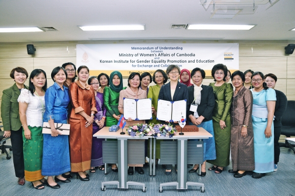 한국양성평등교육진흥원과 캄보디아 여성부는 양성평등정책교육과정의 효과적, 지속적 운영을 위한 상호 협력을 강화하는 데 뜻을 모았다