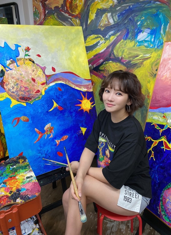 제5회 앙데팡당korea 홍보대사로 배우&화가 윤송아 임명! < 리뷰기사 < 라이프 < 기사본문 - 인터넷조은뉴스 제5회 앙데팡당ko... 