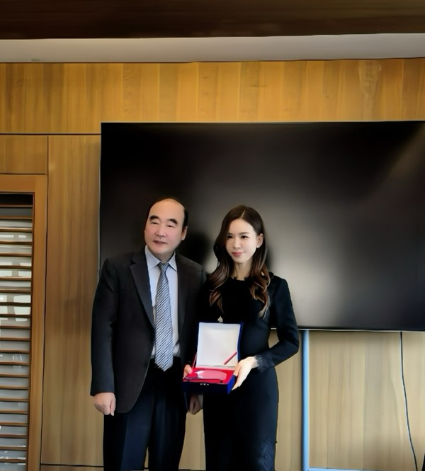 MC 최종문, ‘2025 올해의 문화예술인상’ 수상