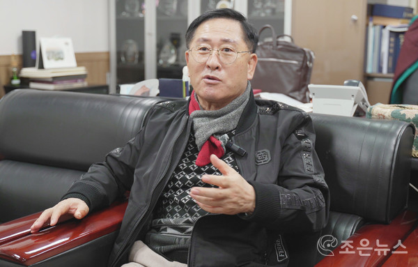 신년인터뷰를 진행중인 중소기업중앙회 박평재 부회장[조은뉴스 촬영]