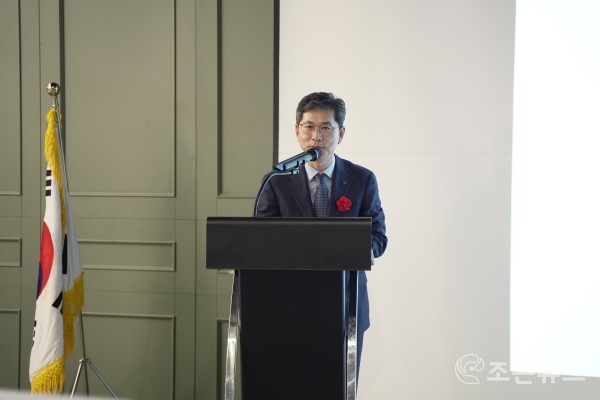  ‘2026년 정기총회’에서 인사말을 전하는 부산건축가회 김두진 회장[조은뉴스 촬영]